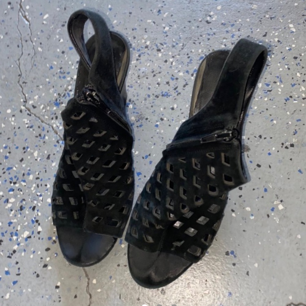 Cute black cut outs block heels sandals. W 6.5